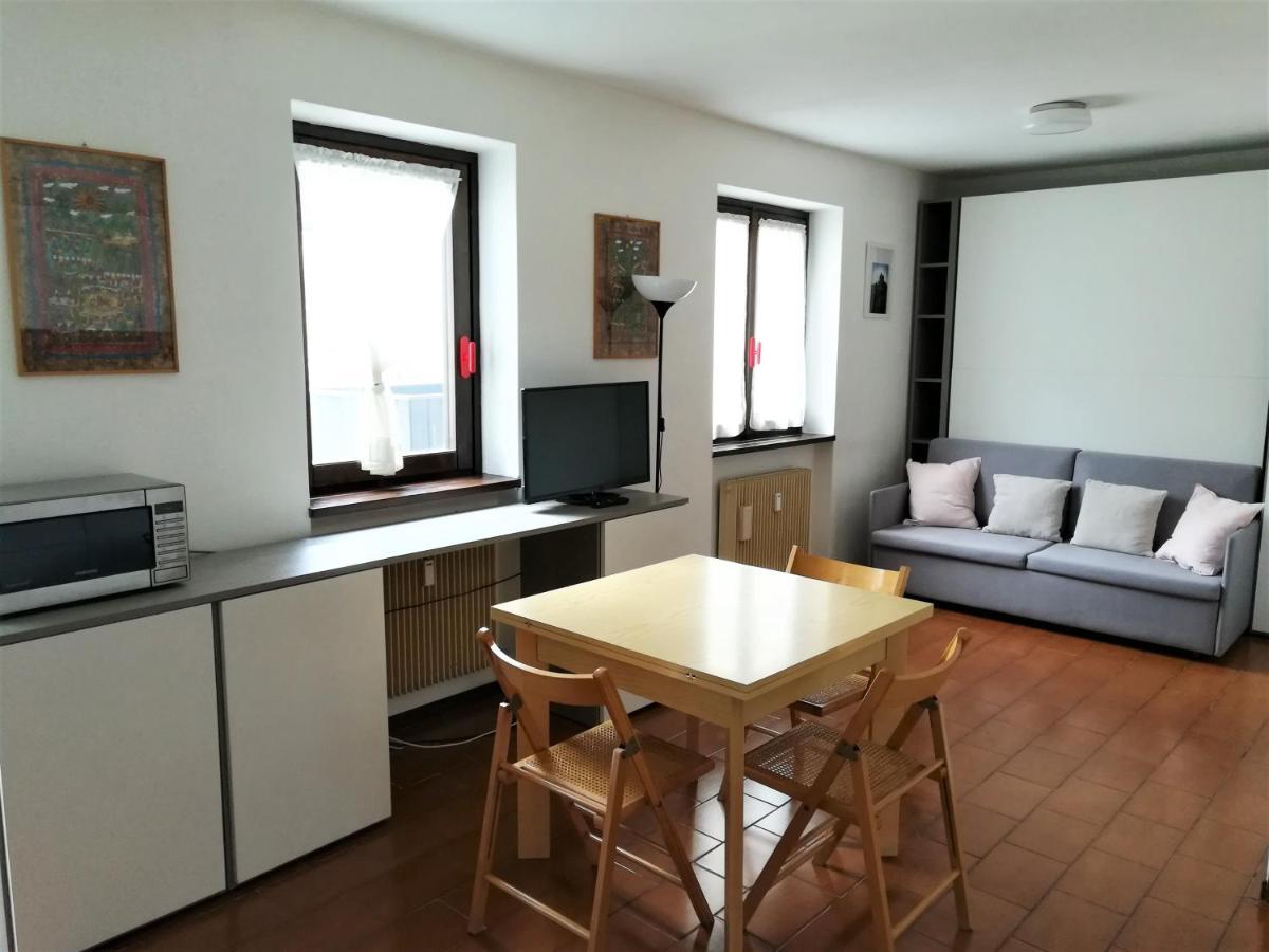 Grazioso Monolocale A Pochi Passi Dal Centro Cittadino Apartment Chiesa in Valmalenco Bagian luar foto